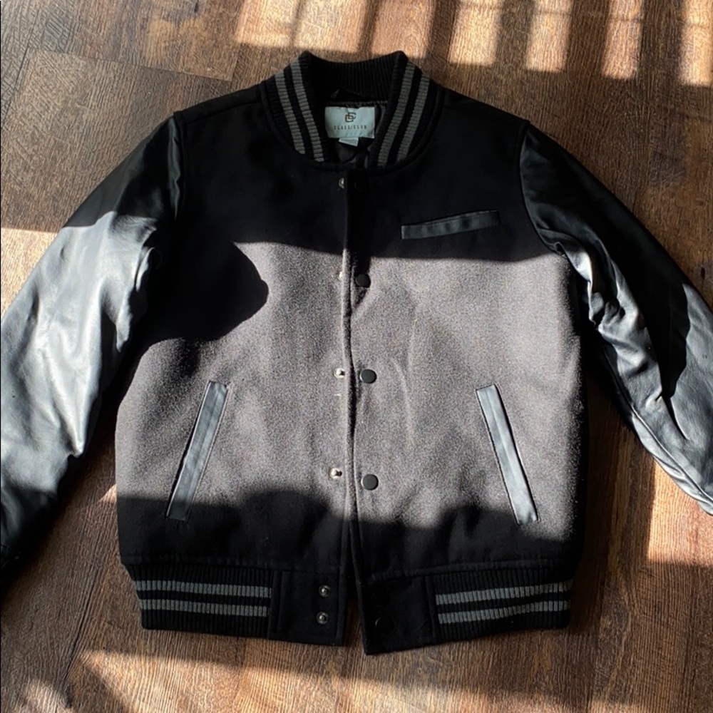 ClASS CLUB BOYS BLACK  JACKET SIZE (10-12)